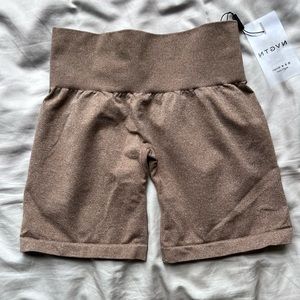 NVGTN pro seamless shorts- mocha